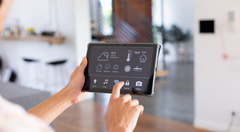 Cómo saber si estás pagando demasiado en la luz