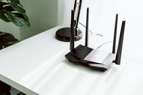 ¿Cuánto consume un router encendido las 24 horas? Calcula tu gasto vampiro